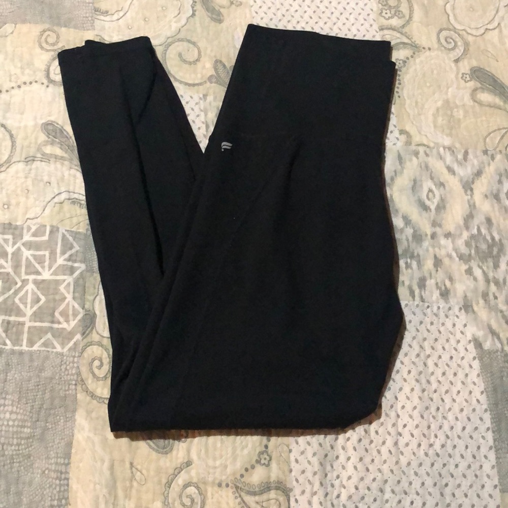 Fabletics maternity leggings